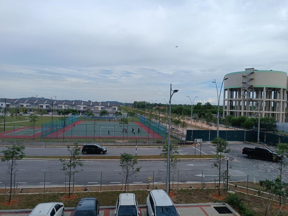 Aisy Homestay Putrajaya Cyberjaya Klia Кампунг Денгкил Экстерьер фото